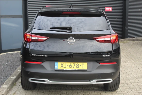 Opel Grandland X 1.2 Turbo Business Executive