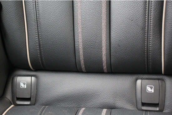 BMW 5 Serie 520i LuxuryLine | NL-Auto! | Leder | Comfort Zetels | Imperial Blue Pearl | Camera | Memory Seats | Adaptive Led | Prachtige Sta