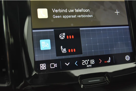 Volvo XC60 Recharge T6 Aut-8 AWD Plus Dark Long Range | Adaptieve cruise control incl. BLIS | Panoramisch schui