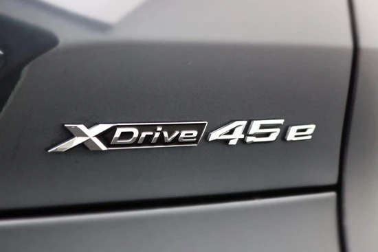 BMW X5 xDrive45e High Executive | Leder | groot Navigatie | Glazen Panoramadak | Elektrische stoelen verwarmd | Stuurverwarming | Wegkl