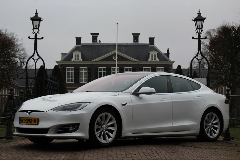 Tesla Model S 75 | INCL. BTW! | NL-AUTO! | 1E EIGENAAR! | PANODAK | AUTOPILOT | LUCHTVERING | LEDER/STOF | ZEER NETJES!!