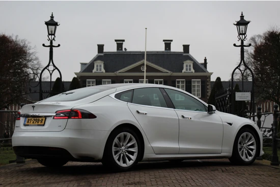 Tesla Model S 75 | INCL. BTW! | NL-AUTO! | 1E EIGENAAR! | PANODAK | AUTOPILOT | LUCHTVERING | LEDER/STOF | ZEER NETJES!!