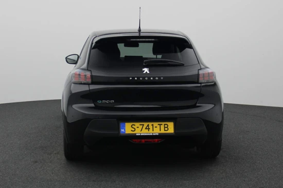 Peugeot e-208 Active Pack 50 kWh | Extra getint glas | Climate Controle | Cruise Controle |