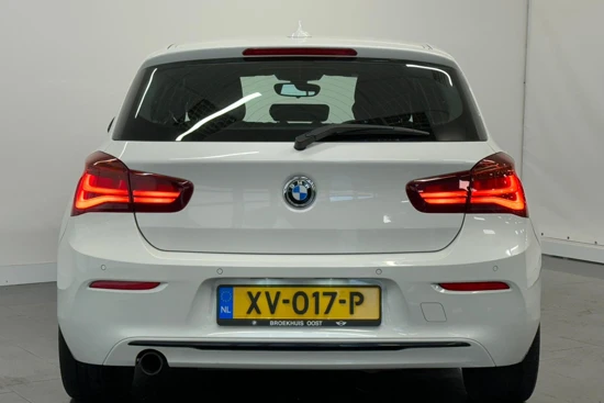 BMW 1 Serie 118i Executive | Alarm | Automaat | Shadow Line | Sportstoelen | Cruise control | 17" LM | LED verlichting |