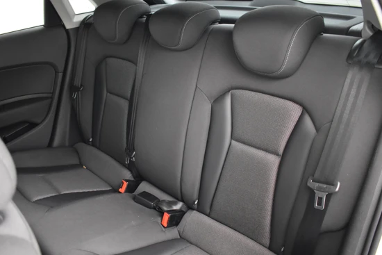 Audi A1 Sportback Adrenalin 1.4 125 PK TSI Sportback | Cruise Control | Elektrisch Panorama-dak | S-line exterieur | Bluetooth