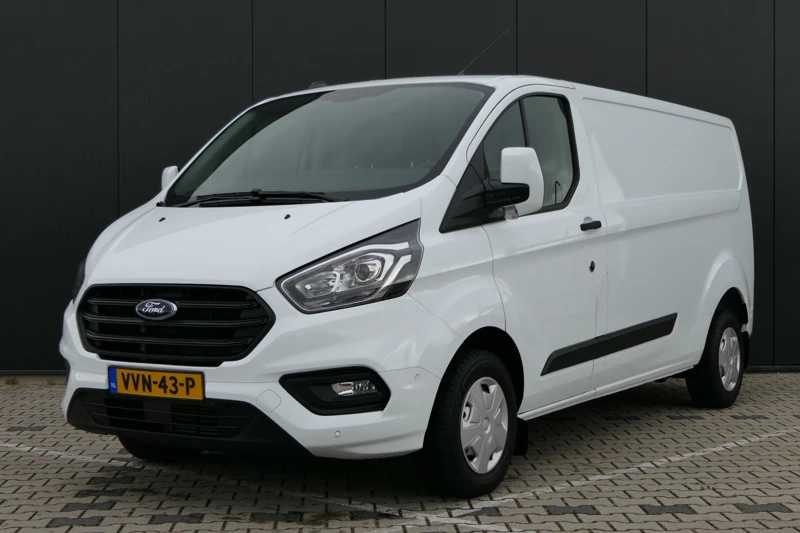 Ford Transit Custom 300 2.0 TDCI L2H1 Trend | Lengte 2 | Apple carplay/ Android auto | Camera | Parkeersensoren voor & achter | Voorruitverwarming |