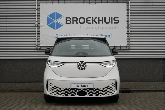 Volkswagen ID. Buzz Cargo | Elek. trekhaak | Camera | Stoelverwarming | Carplay | Navigatie |