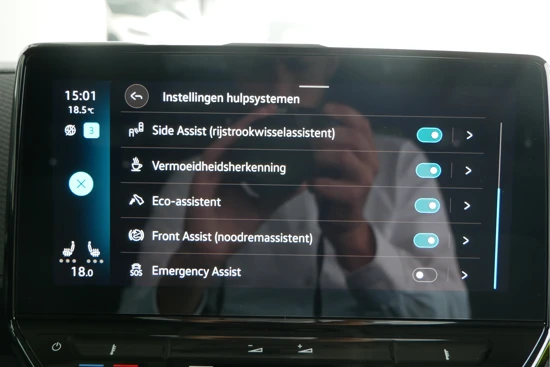 Volkswagen ID. Buzz Cargo | Elek. trekhaak | Camera | Stoelverwarming | Carplay | Navigatie |