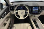 Volvo XC60 Recharge T6 AWD Plus Dark | Panoramadak | 21" wielen | Getint glas | Trekhaak |