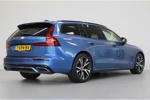 Volvo V60 T8 390PK Twin Engine AWD R-Design | HUD | Trekhaak | HK Audio | Pilot Assist | BLIS