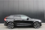 Volvo XC60 T8 Recharge AWD Ultimate Dark | Heico Black Pack | Luchtvering | 22" | B&W | Stoelmassage / ventilatie | 360 Camera