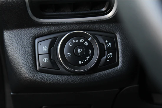 Ford B-MAX 1.0 EcoBoost 100pk Titanium | NAVI | ECC-AIRCO | CAMERA | TREKHAAK | PDC V+A | CRUISE | ALL-SEASON BANDEN | ETC