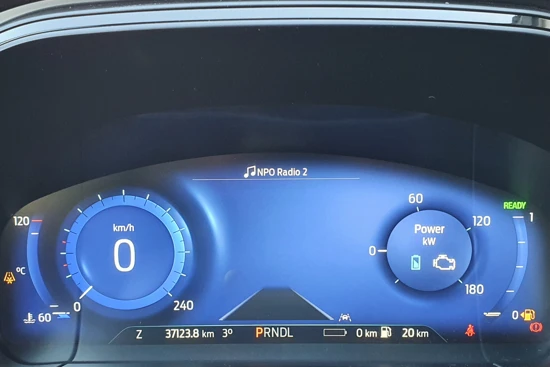 Ford Kuga 2.5 PHEV ST-Line X | 19 inch | Head-up display | Winterpakket | B&O Audio | Keyless |