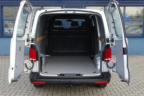 Volkswagen Transporter 2.0 TDI | NAVI BY APP | PARKEERSENSOREN | TREKHAAK