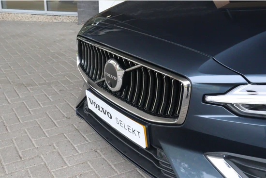 Volvo V60 B4 Plus Bright | Panoramadak | 360° Camera | Trekhaak | Google | Harman Kardon | Standkachel met Volvo On Call App | Full Led me