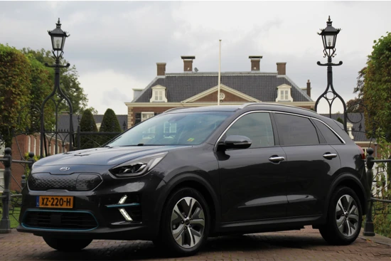 Kia e-Niro ExecutiveLine 64 kWh | CAMERA | LEDER | NAVI | NL-AUTO! | MARGE AUTO: INCL. BTW | 17'LM VELG | STOELVERWARMING + STOELVENTILATIE