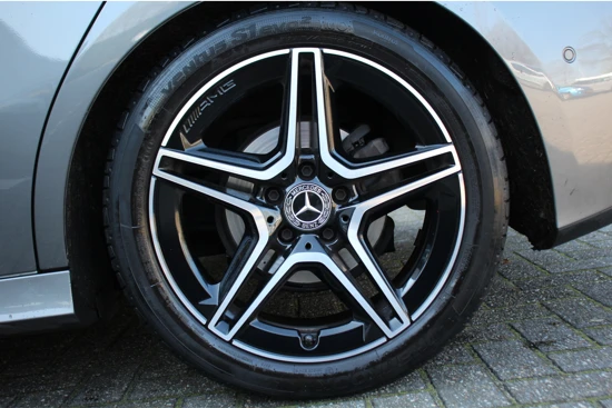 Mercedes-Benz A-Klasse AMG LINE AUTOMAAT | NL-AUTO! | DEALER ONDERHOUDEN! | NAVI-WIDESCREEN | CAMERA | LEDER / ALCANTARA | CLIMA | STOELVERWARMING | CR