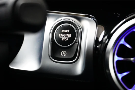 Mercedes-Benz GLB 200 AMG Line 7p. | Trekhaak | Getint glas |