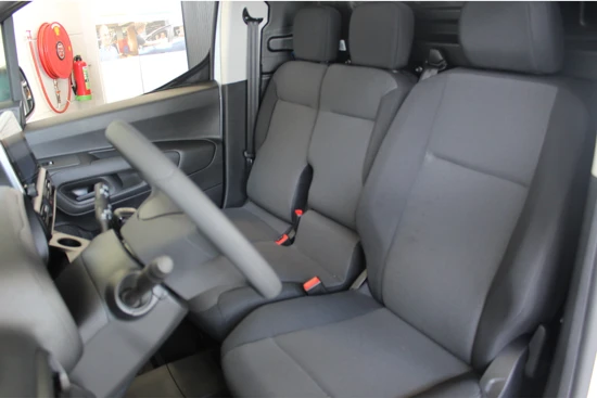 Opel Combo 1.5D L1H1 *NIEUW* | AppleCarPlay | Zijschuifdeur | Airco | ParkAssist | Cruise C. | 3 zitplaatsen | Android