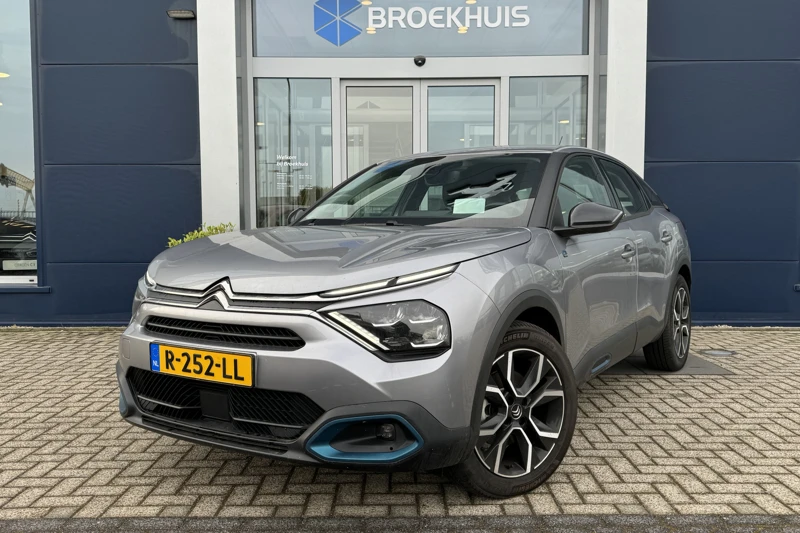 Citroën Ë-C4 Feel Pack 50 kWh | Cruise Control | HUD | Camera + Sensoren achter | Keyless | Navi | Carplay