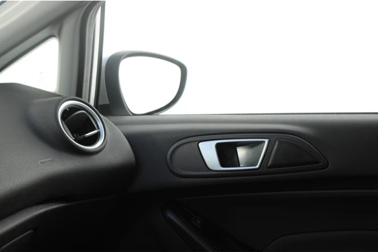 Ford Fiesta 1.0 81PK Style Ultimate | Parkeersensoren v+a | Navigatie | 15'' LMV | Bluetooth | Elektr. Inklapbare Spiegels