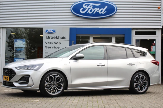 Ford Focus Wagon 155PK HYBRID ST-LINE X AUTOMAAT | GROOT NAVI | ADAPTIVE CRUISE | WINTERPACK | CAMERA | DODE HOEK SENS | LED | PARK SENS V+