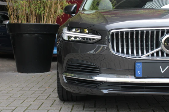 Volvo V90 T6 Recharge AWD Plus Bright | Luchtvering | Adaptive Cruise | Harman/Kardon | Schuifdak | Camera | Memory Seats