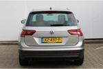 Volkswagen Tiguan 1.4 TSI 125PK Connected Series | Trekhaak | Navigatie | App-Connect | 17'' LMV | Parkeersensoren v+a | Cruise Control | 100% Dea