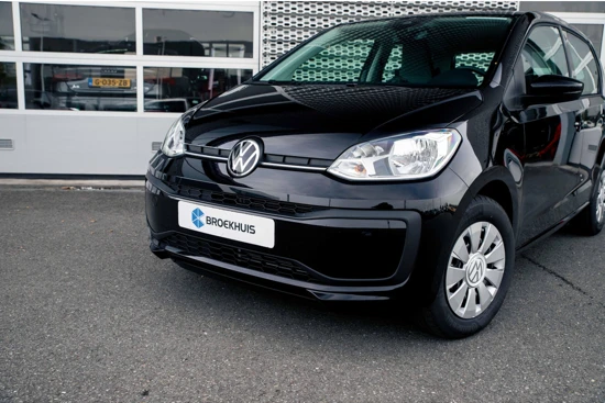 Volkswagen up! 1.0 MPI 65 5MT