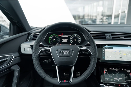 Audi Q8 SQ8 Sportback e-tron 370 kW / 504 PK | ASSIST. TOUR & CITY & PARK | HEAD-UP | PANO-DAK | B&O | COMFORT-KEY