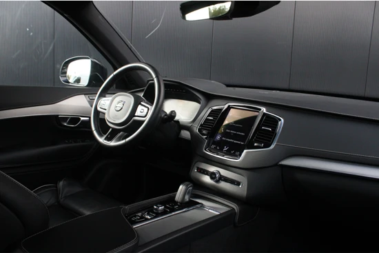 Volvo XC90 T8 GT Recharge AWD R-Design | Luchtvering | 360 camera | Panoramadak | Trekhaak | Head-up | Harman Kardon | Full LED