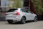 Volvo XC60 Recharge T6 AWD R-Design | Luchtvering | Trekhaak | 360º Camera | Adaptive Cruise | Schuifdak | Harman/Kardon