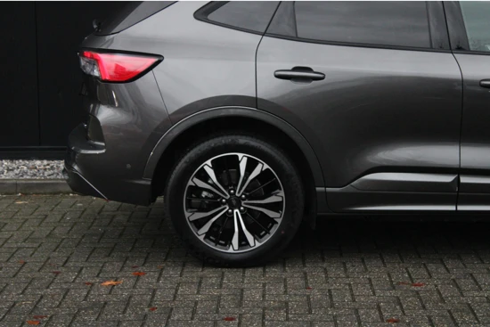 Ford Kuga 2.5 PHEV ST-Line | ADAPTIVE CRUISE | BLIS | WINTER PACK | 19 INCH