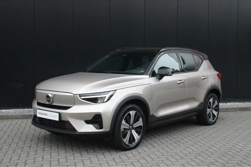 Volvo XC40 Recharge Plus | Pilot Assist | BLIS | Stoel- stuurverwarming | Keyless | Elektrische achterklep