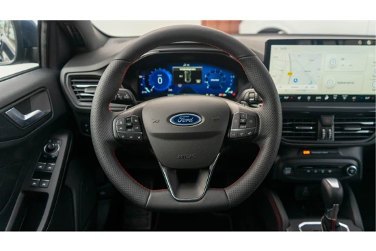 Ford Focus WAGON 1.0EB HYBRID 155PK AUTOMAAT ST-LINE X | ADAPT CRUISE | GROOT SCHERM | ELEKTRISCHE ACHTERKLEP | STOEL/STUURWIELVERWARMING |