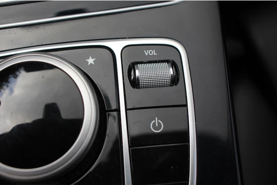 Mercedes-Benz C-Klasse Estate 200 AMG-LINE AUTOMAAT | LEDER | EL. TREKHAAK | 19'' LMV | NAVI | CLIMA | CRUISE | PARKEERSENSOREN | VOLLEDIG ONDERHOUDEN!