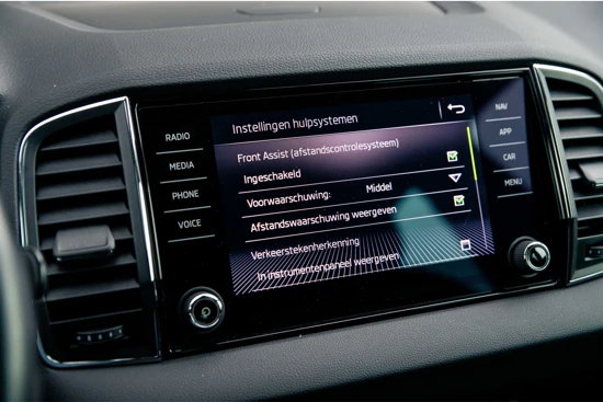 Škoda Karoq 1.0 TSI Clever Edition | Stoelverwarming | Navigatie