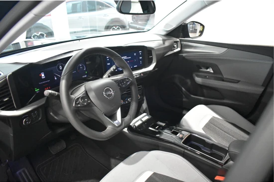 Opel Mokka Electric EV Level 3 Elegance 3 Fase DEMO-DEAL! | €2000 SUBSIDIE! | Navigatie Pro | Camera | Climate Control | Full-LED | !!