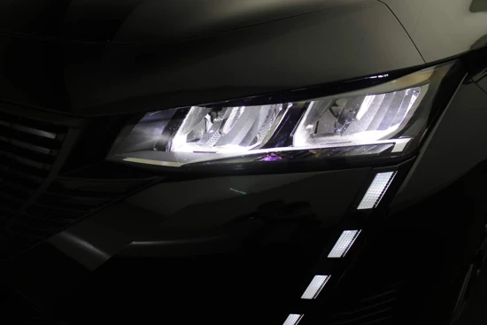 Peugeot 308 1.2 130Pk Active Pack Business | Trekhaak Afneembaar | 1400KG Trekgewicht! | 17" Lichtmetaal | LED | Virtueel Dashboard | Parkee