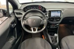 Peugeot 208 1.2 PureTech Allure | Climate | Navigatie | DAB+ | Panoramadak | Carplay |