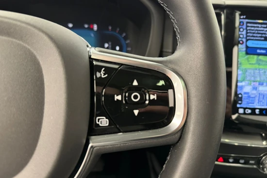 Volvo XC60 B4 Ultimate Bright | Google Navigatie | Leder dashboard | Panoramadak | 21"velgen |