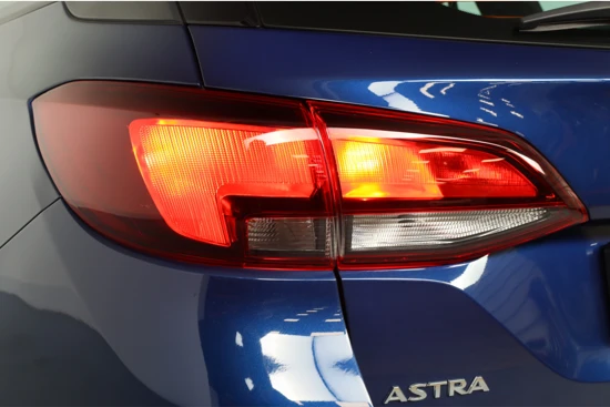 Opel Astra Sports Tourer 1.2 Turbo Edition | Navigatie | Camera | Cruise Control | Parkeersensoren V+A | Lichtmetalen velgen | 1e Eigenaar