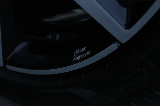 Volvo XC60 T8 AWD Polestar Engineered | Long Range | 455pk | Bowers & Wilkins | 360° Camera | Head-up Display | Panoramadak | 22'' | Adapti