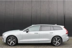 Volvo V60 T6 Recharge AWD Ultimate Dark | 19" | Bowers & Wilkins | 360 Camera | BLIS | Sportstoelen | Getint Glas | Head-up | Leder dashbo