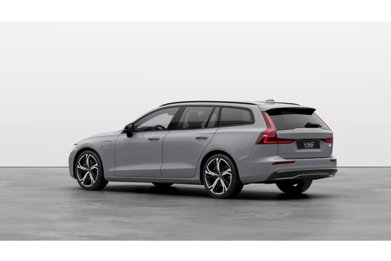 Volvo V60 T6 Recharge AWD Ultimate Dark | 19" | Bowers & Wilkins | 360 Camera | BLIS | Sportstoelen | Getint Glas | Head-up | Leder dashbo