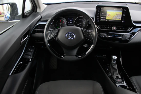 Toyota C-HR 2.0 Hybrid Dynamic | Adaptieve CruiseControl | Achteruitrijcamera | ClimateControl | Navigatie |