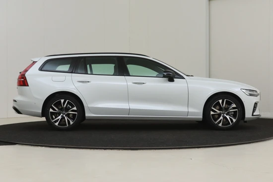 Volvo V60 B4 Plus Dark | Harman/Kardon | Lightning-pack | Panoramadak | Elek. Stoelen | 360° Camera | Adap. Cruise