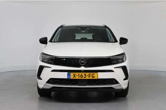 Opel Grandland 1.2 Turbo Ultimate | Leer/Alcantara | AGR Stoelen | Navigatie | Camera | Stoelverwarming | Dodehoek waarschuwing | LED | Voorrui