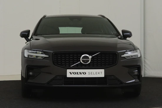 Volvo V60 B4 Plus Dark | Leder | Harman Kardon | 360° Camera | Lighting-pack | Panoramadak | Elek. Stoelen | Elek. Achterklep