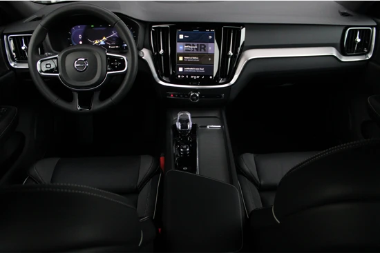 Volvo V60 B4 198pk Plus Dark | Leder | Harman Kardon | Lighting-pack | Panodak | Elek. Stoelen | 360° Camera | Elek. Achterklep